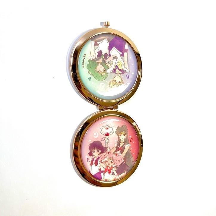 Sailor Moon Retro Design Compact Pocket Mirror - Minor scratch on the cover