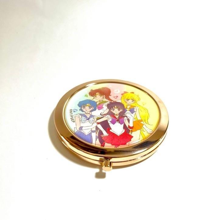 Sailor Moon Retro Design Compact Pocket Mirror - Limited Edition