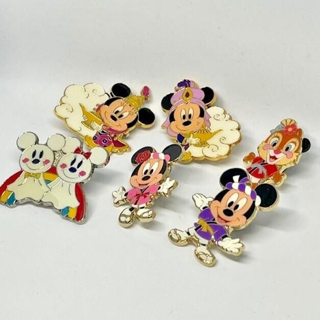 Vintage Set 6 Disney Land JAPAN Minnie Mickey Retro Pin Trading Batch from Japan