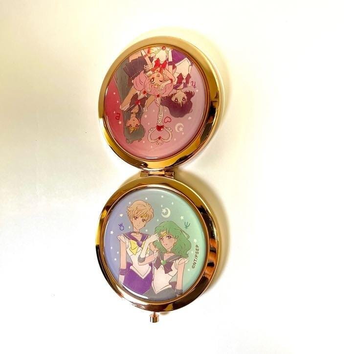 Sailor Moon Retro Design Compact Pocket Mirror - Minor scratch on the cover