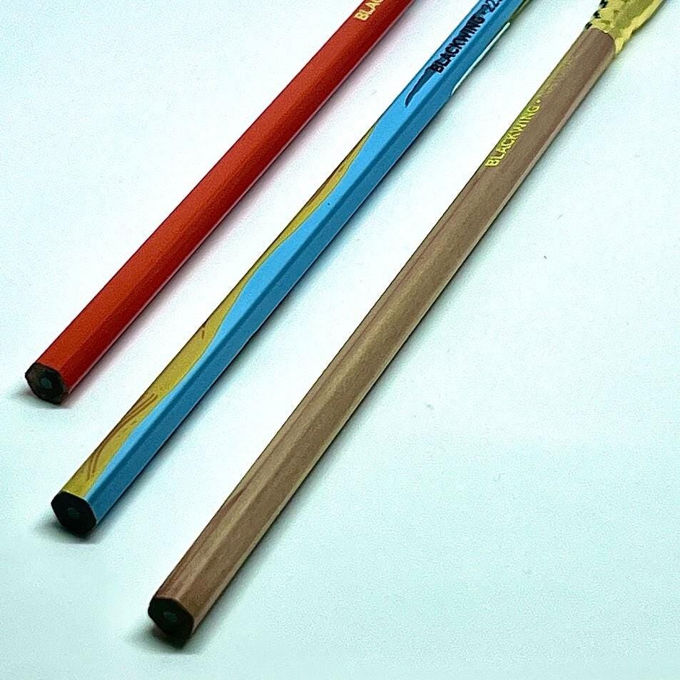 Blackwing Japan Limited Volume 223, Red Palomino, Natural SET of 3 Pencils