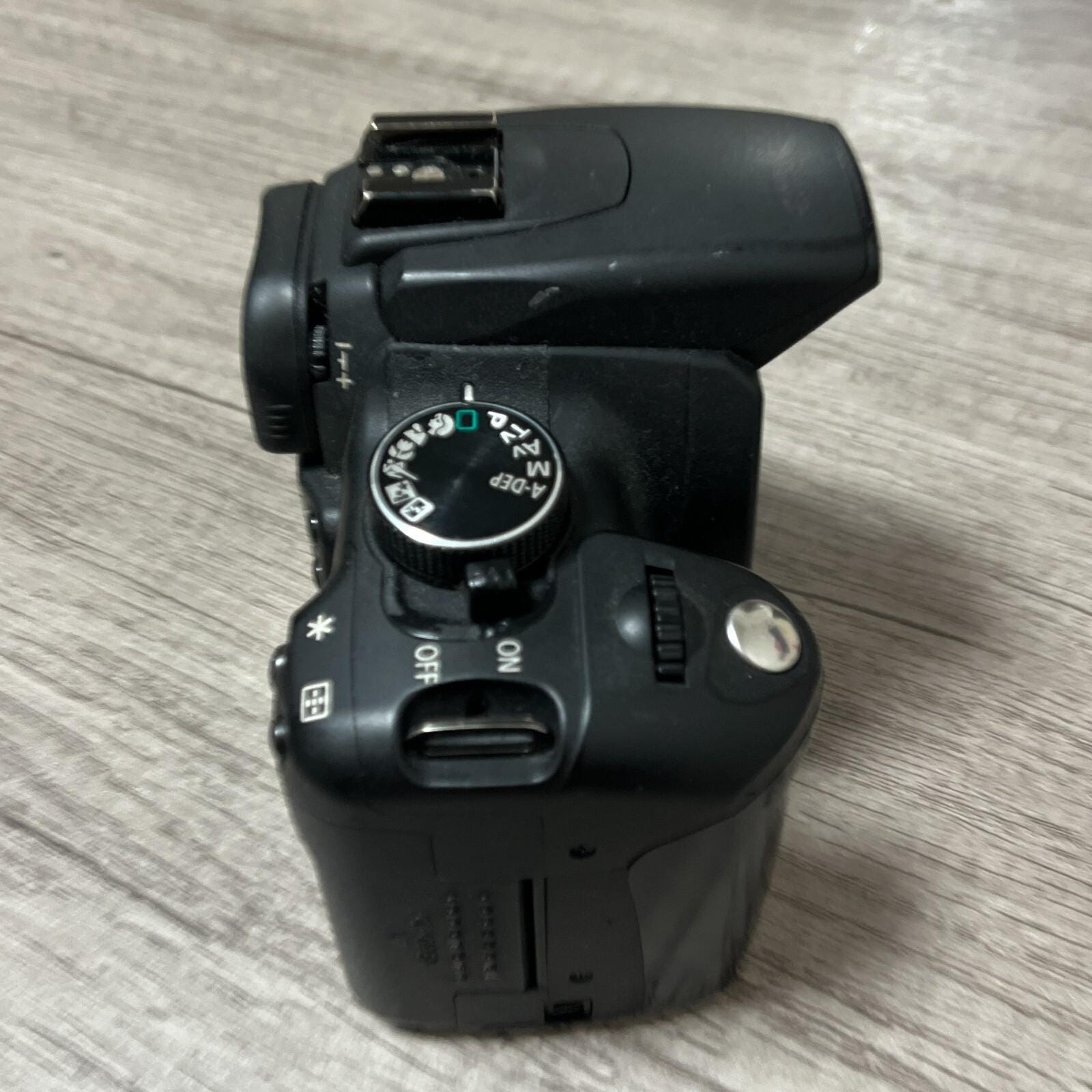 Canon EOS Kiss Digital N Digital Camera (Body Only, No Battery) - Not Working