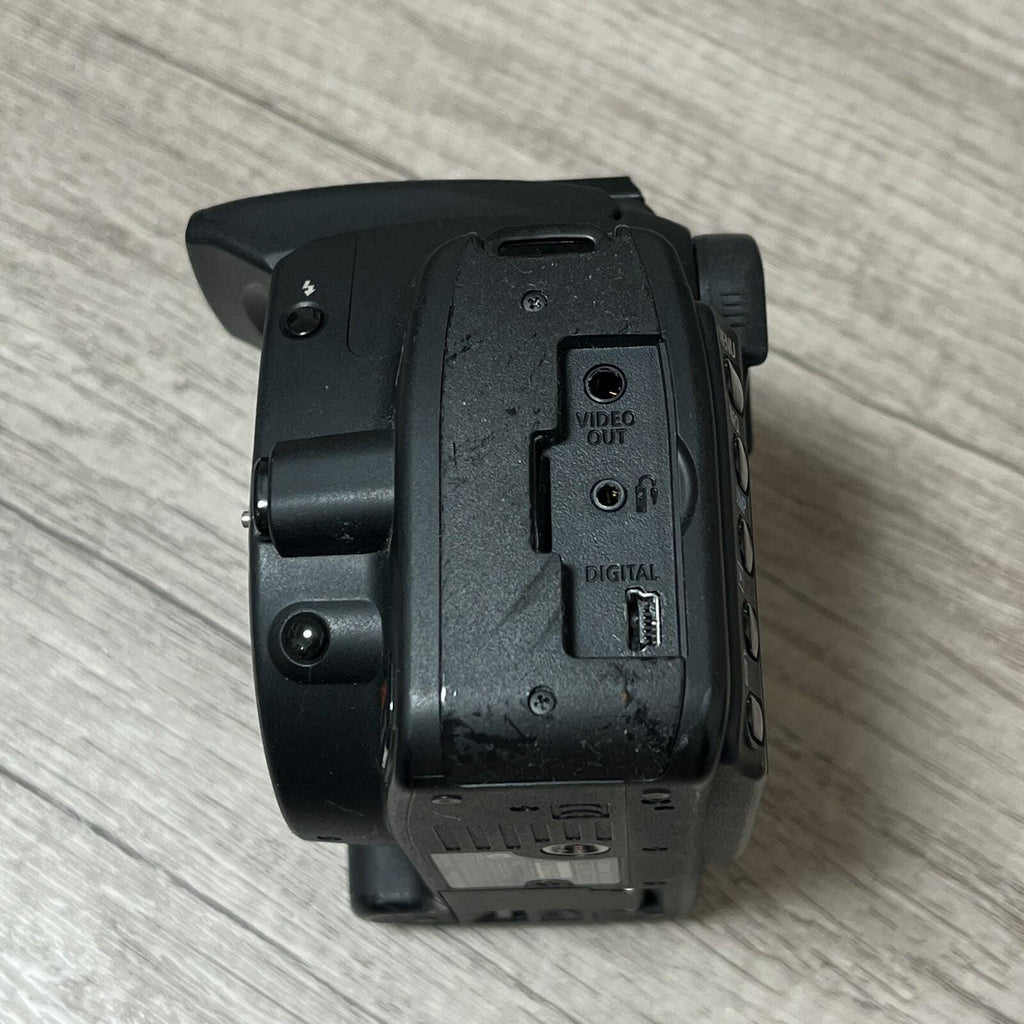 Canon EOS Kiss Digital N Digital Camera – Works & In Good Shape (Body Only, No Battery)