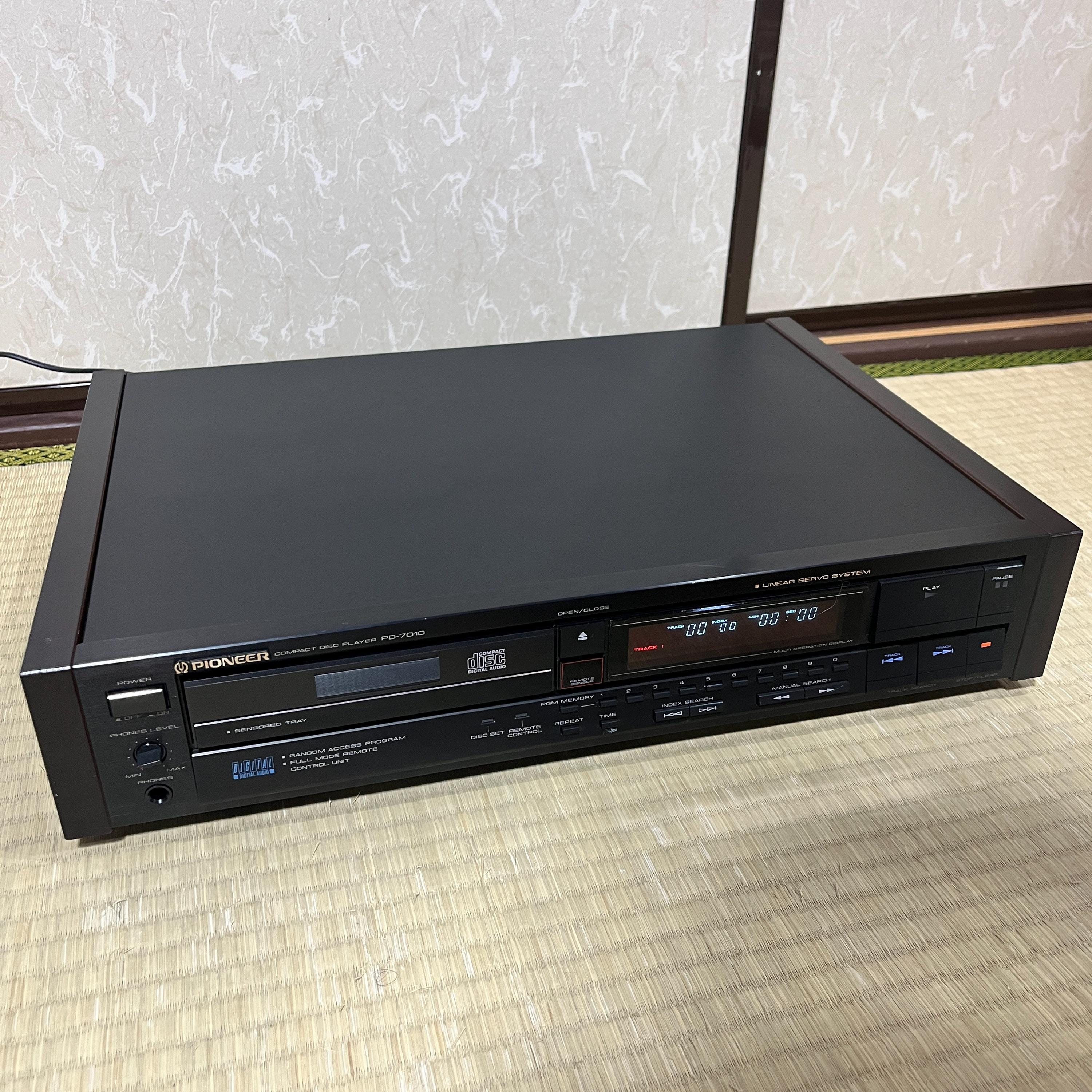 Vintage Pioneer PD-7010 Compact Disc CD Player – Fully Working, 1980s Hi-Fi Stereo Audio Component