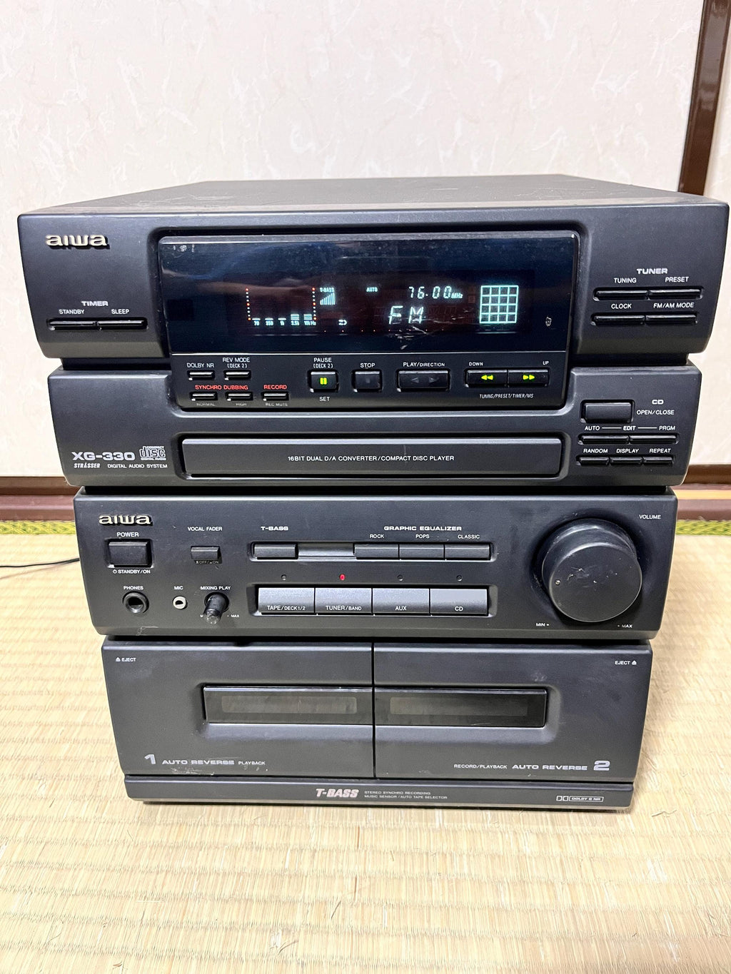 Vintage Aiwa Stereo System XG-330 | Tuner Working (CD & Cassette Not Working)