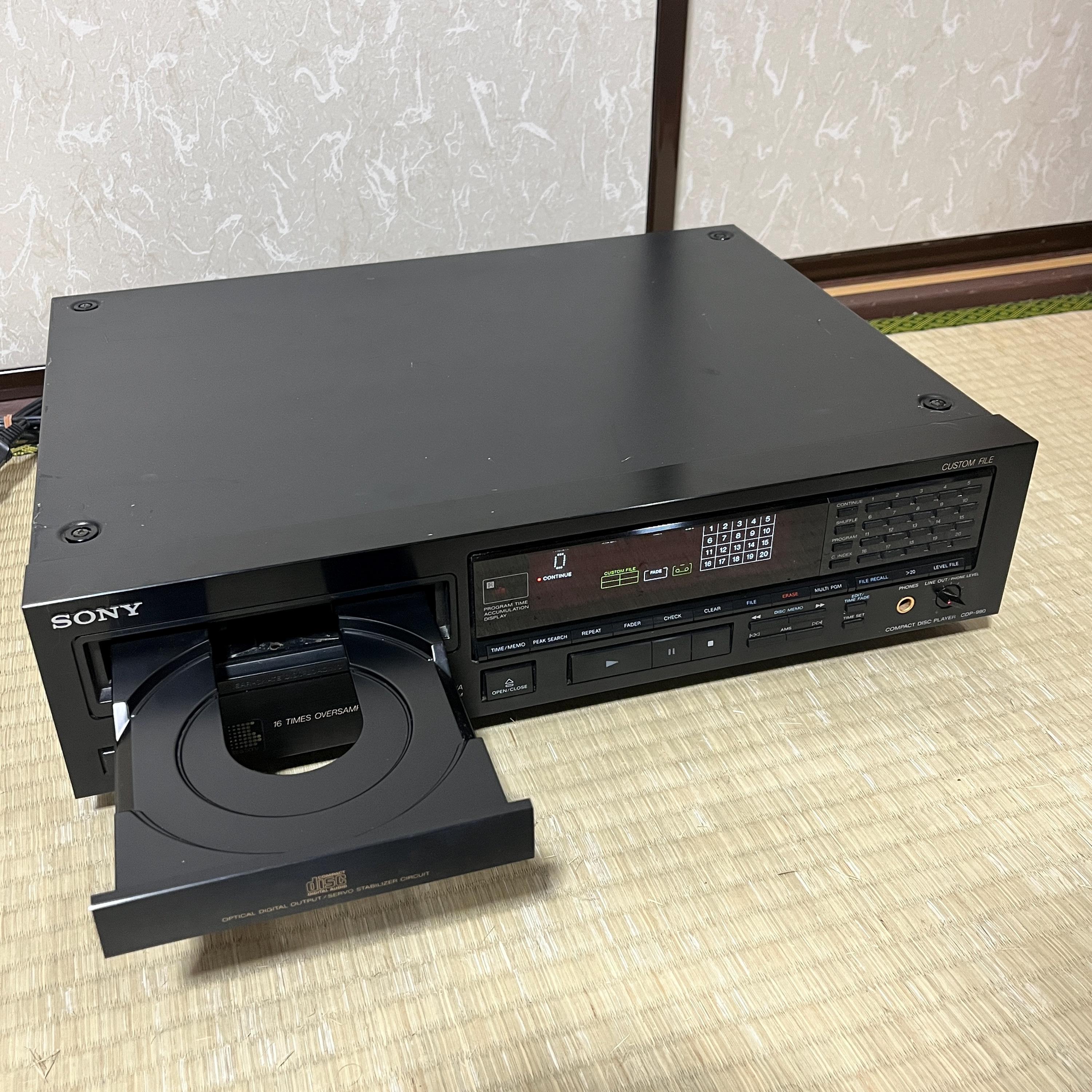 Vintage Sony CDP-990 High-End Audiophile CD Player – Left Channel Only, For Parts / Repair
