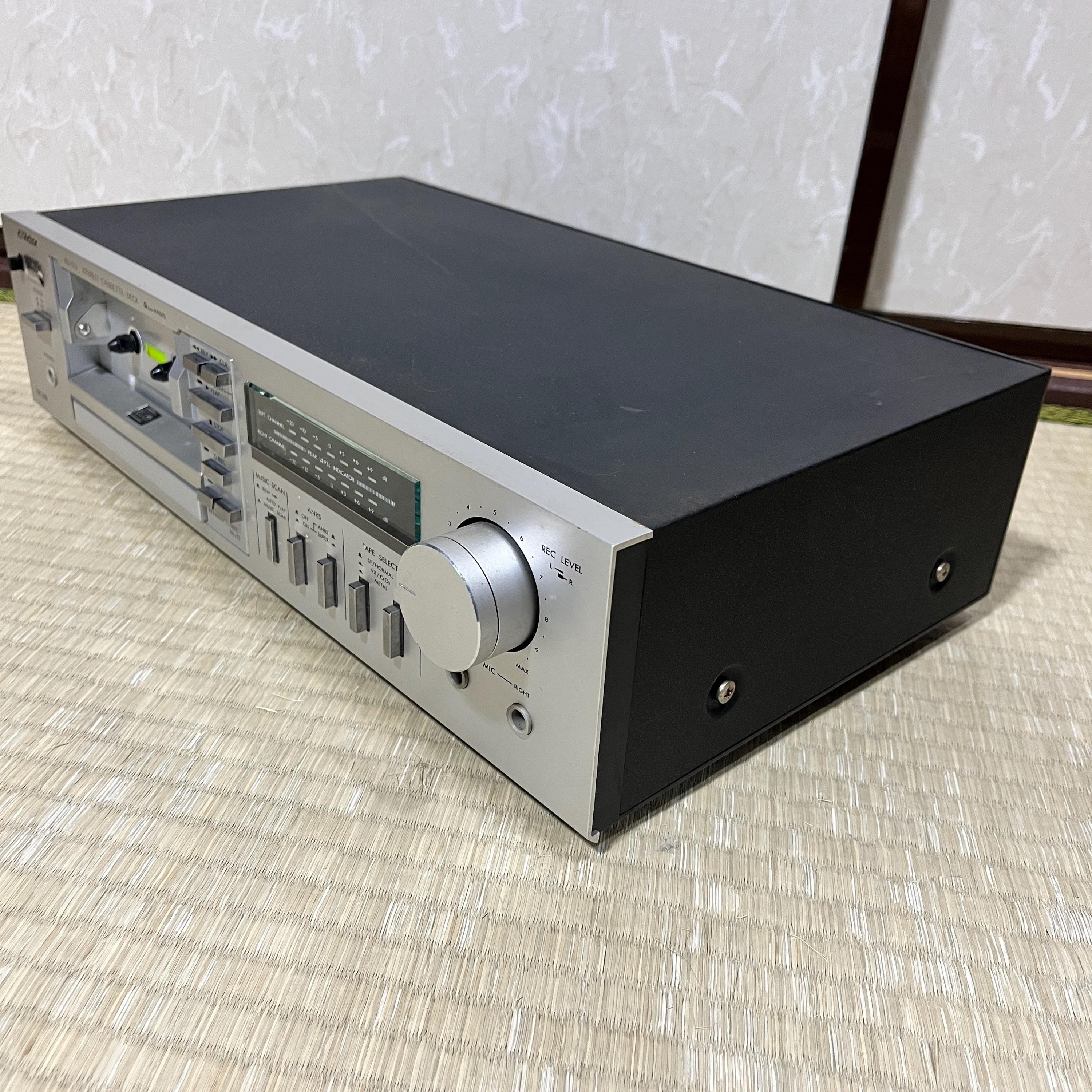 Victor KD-D3 Stereo Cassette Tape Deck | Powers On | Needs Service