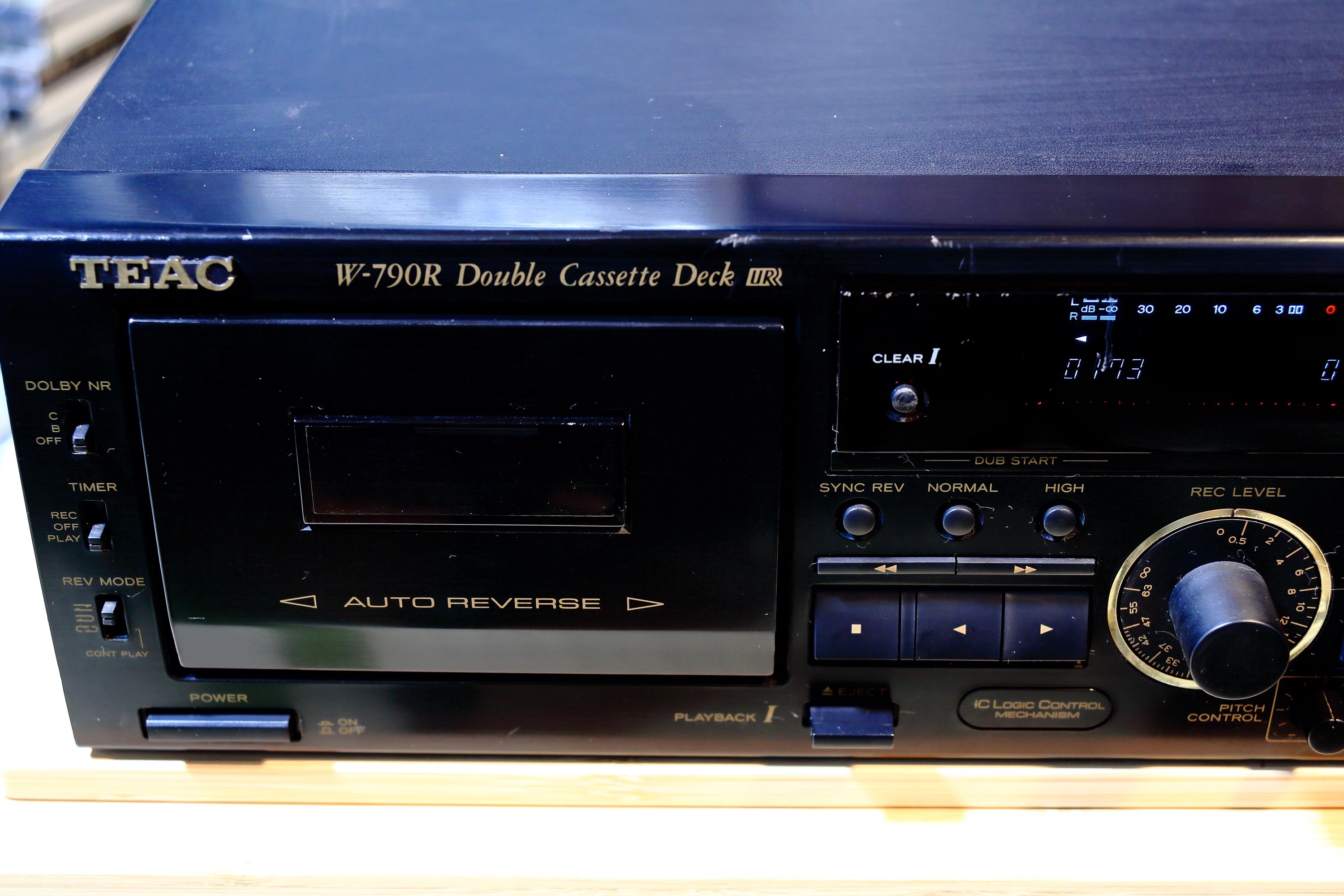 TEAC W-790R Double Cassette Deck – Fully Working Stereo Tape Recorder –