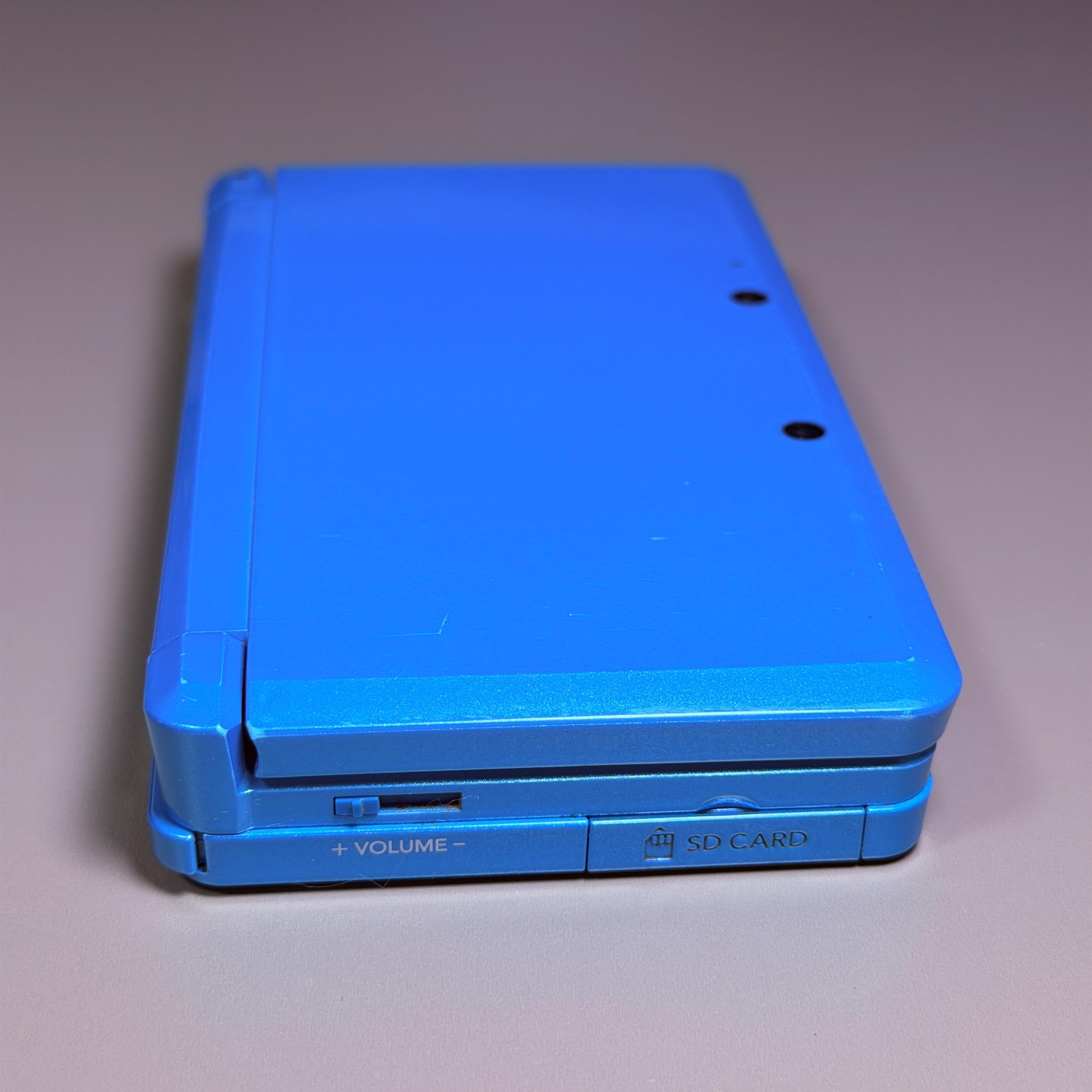 Vintage 3DS Light Blue Console | Japanese Model | Charger Included