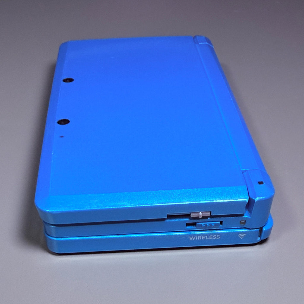 Vintage 3DS Light Blue Console | Japanese Model | Charger Included