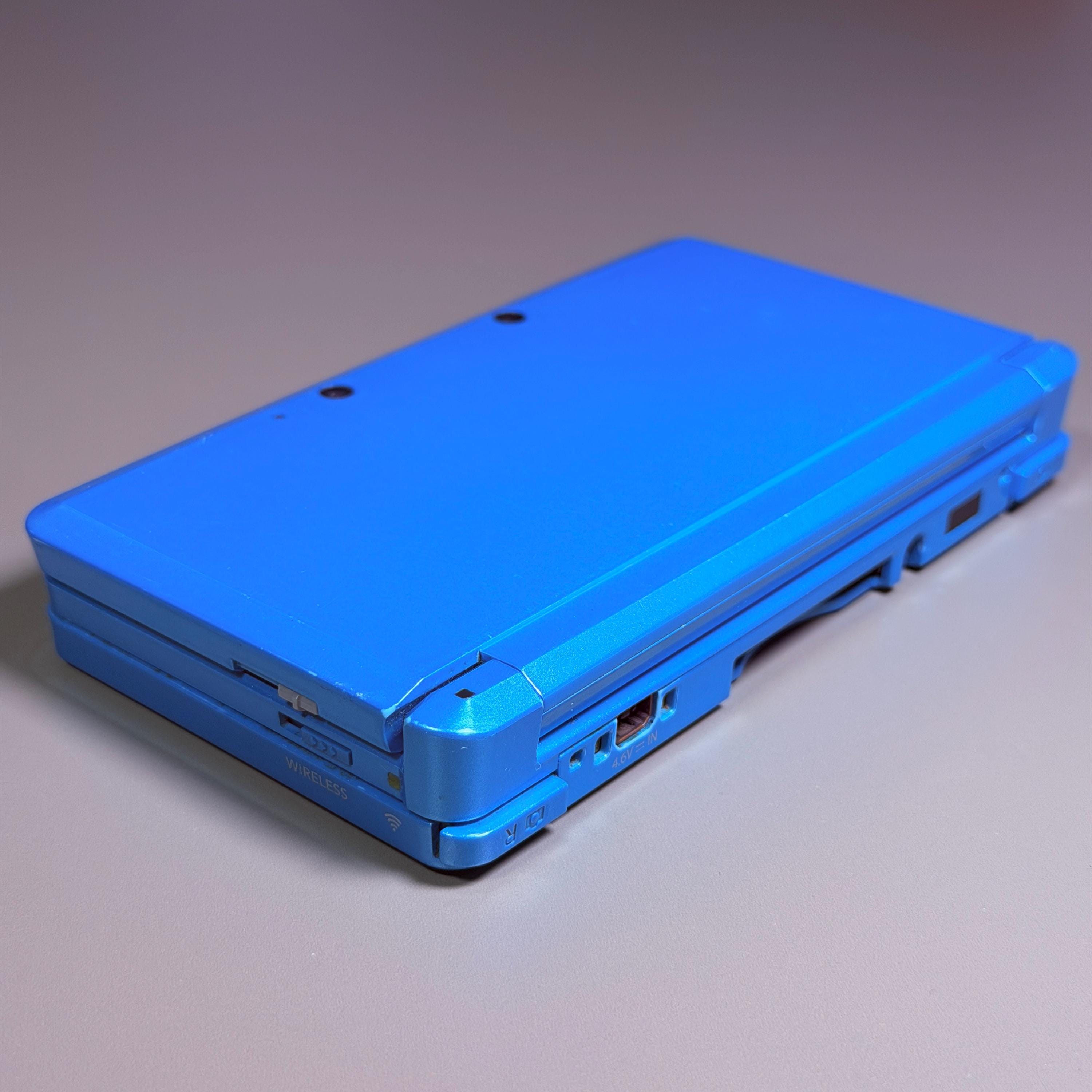 Vintage 3DS Light Blue Console | Japanese Model | Charger Included